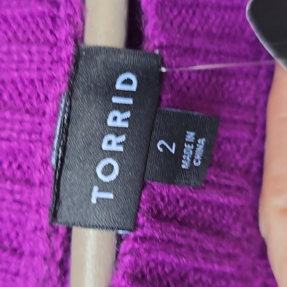 Torrid  Plus Size Cable Crop Pullover Sweater Phlox Purple NWT 2x - Picture 7 of 10